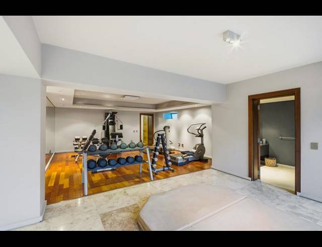 5 BEDROOM HOUSE FOR SALE IN BRYANSTON